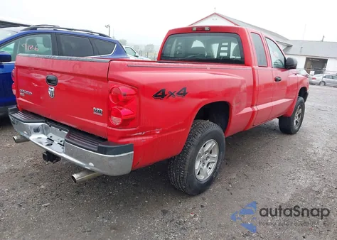 2005 Dodge Dakota Slt z USA, uszkodzony, nr VIN 1D7HW42N25S305244